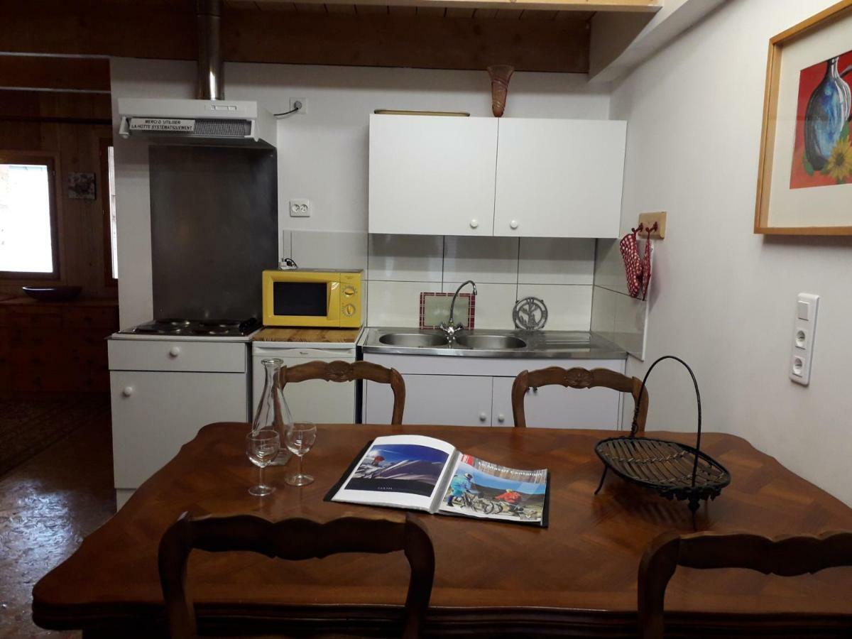 Meuble De Tourisme La Jaulipiere Apartment Joursac Ngoại thất bức ảnh